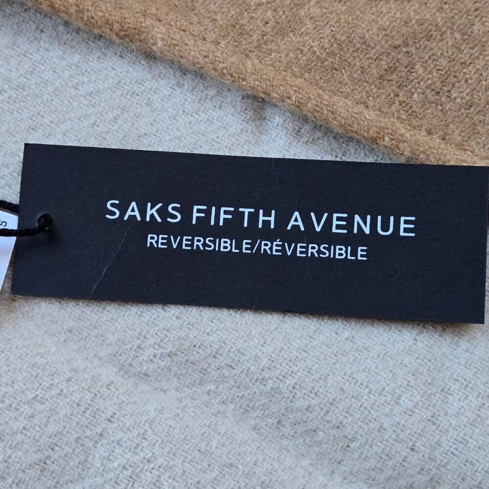 NWT Saks Reversible Merino Wool Wrap Tan & Ivory - Picture 8 of 9